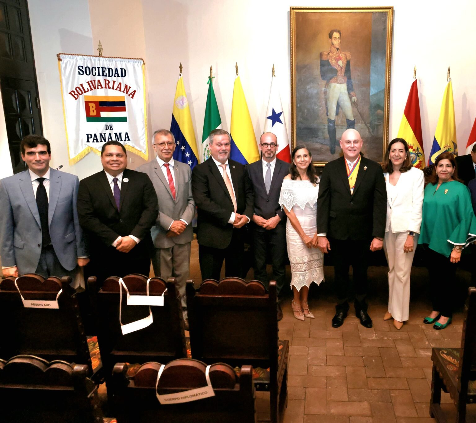 Encuentro institucional de la Sociedad Bolivariana de Panamá en su sede